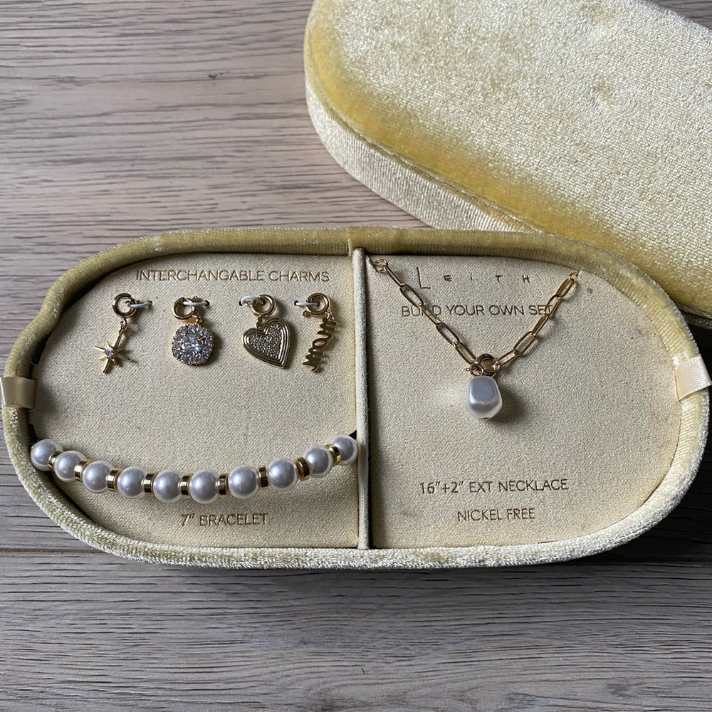 Interchangeable Charm Necklace & Bracelet Set BNIB